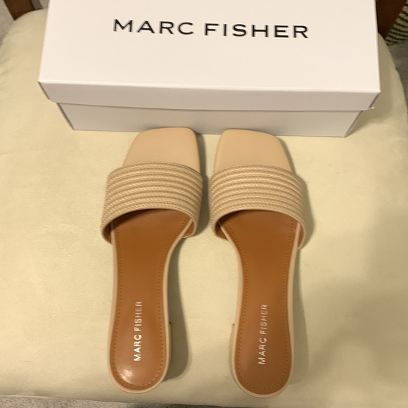 Marc Fisher Casala Heeled Sandals - Picture 6 of 8